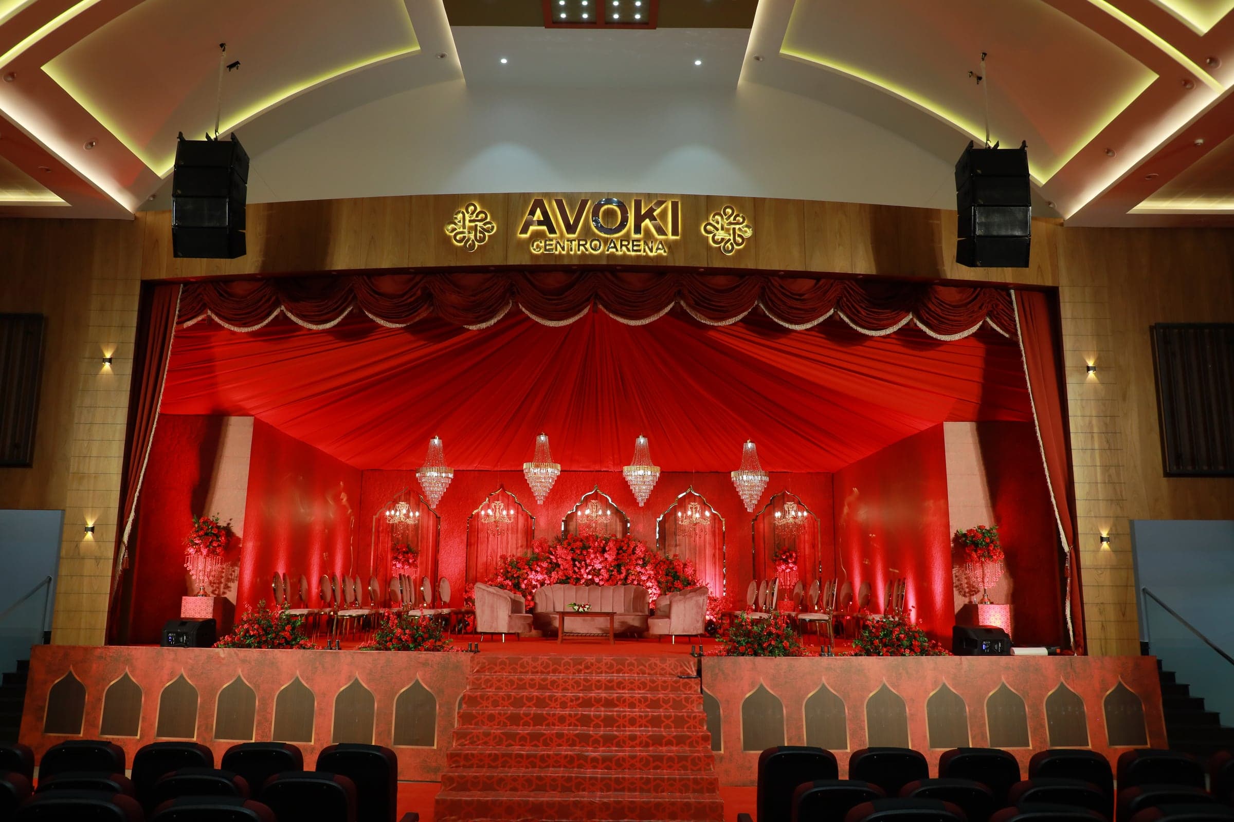 Grand stage reception