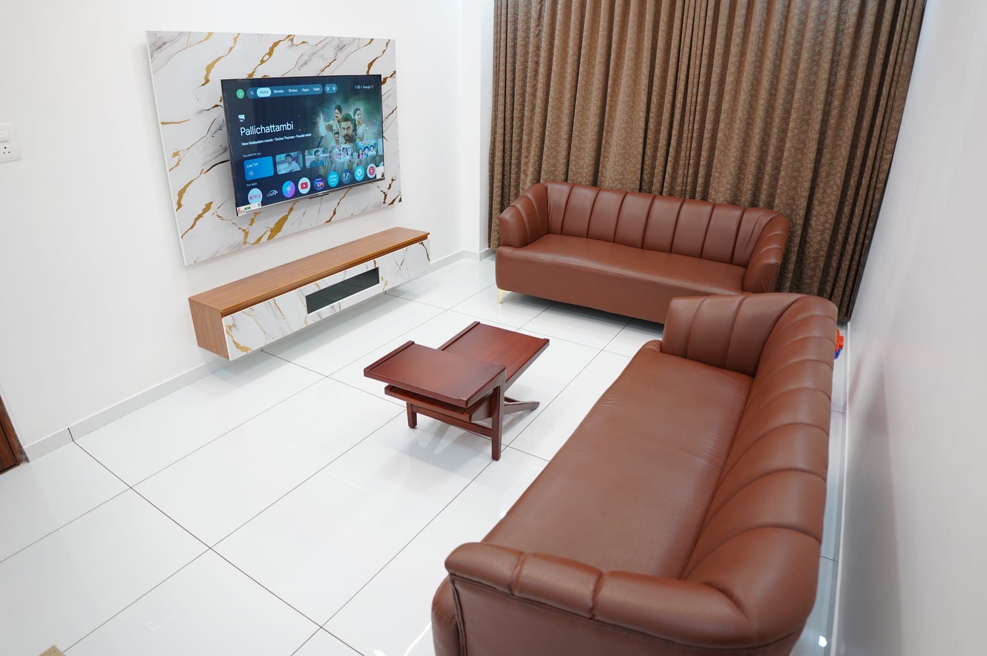 Suite lounge
